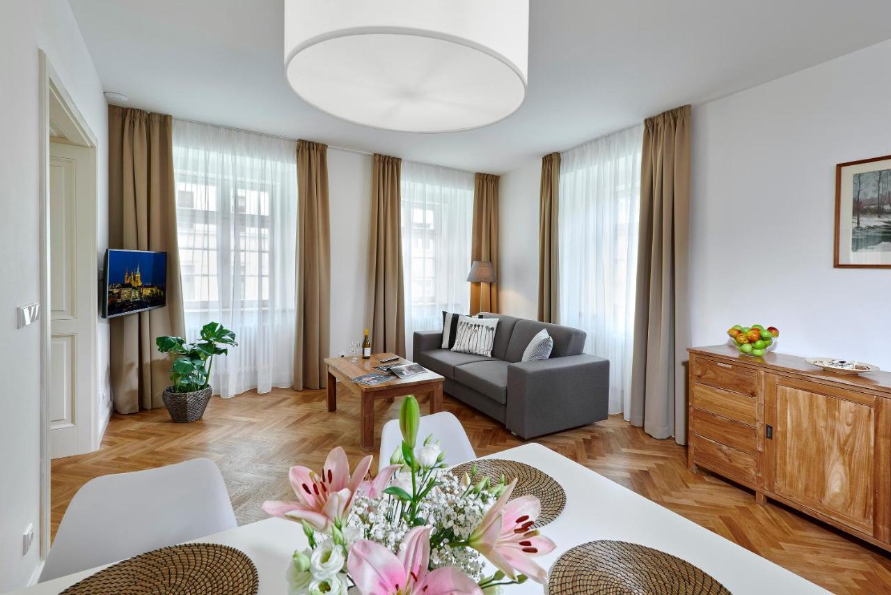 Downtown Suites Mala Strana 布拉格 外观 照片