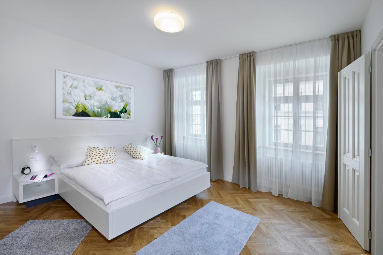 Downtown Suites Mala Strana 布拉格 外观 照片