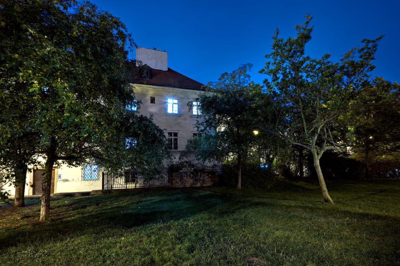 Downtown Suites Mala Strana 布拉格 外观 照片